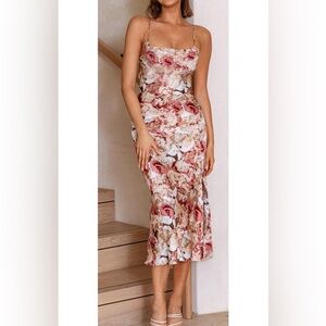 Women’s sleeveless spaghetti strap satin midi dress